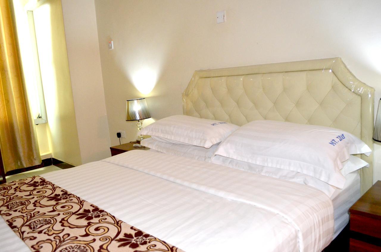Mt. Zion Hotel カンパラ エクステリア 写真