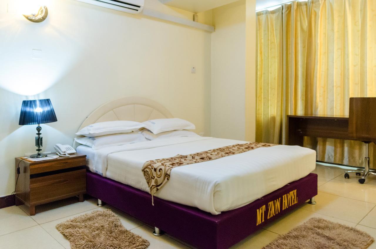 Mt. Zion Hotel カンパラ エクステリア 写真