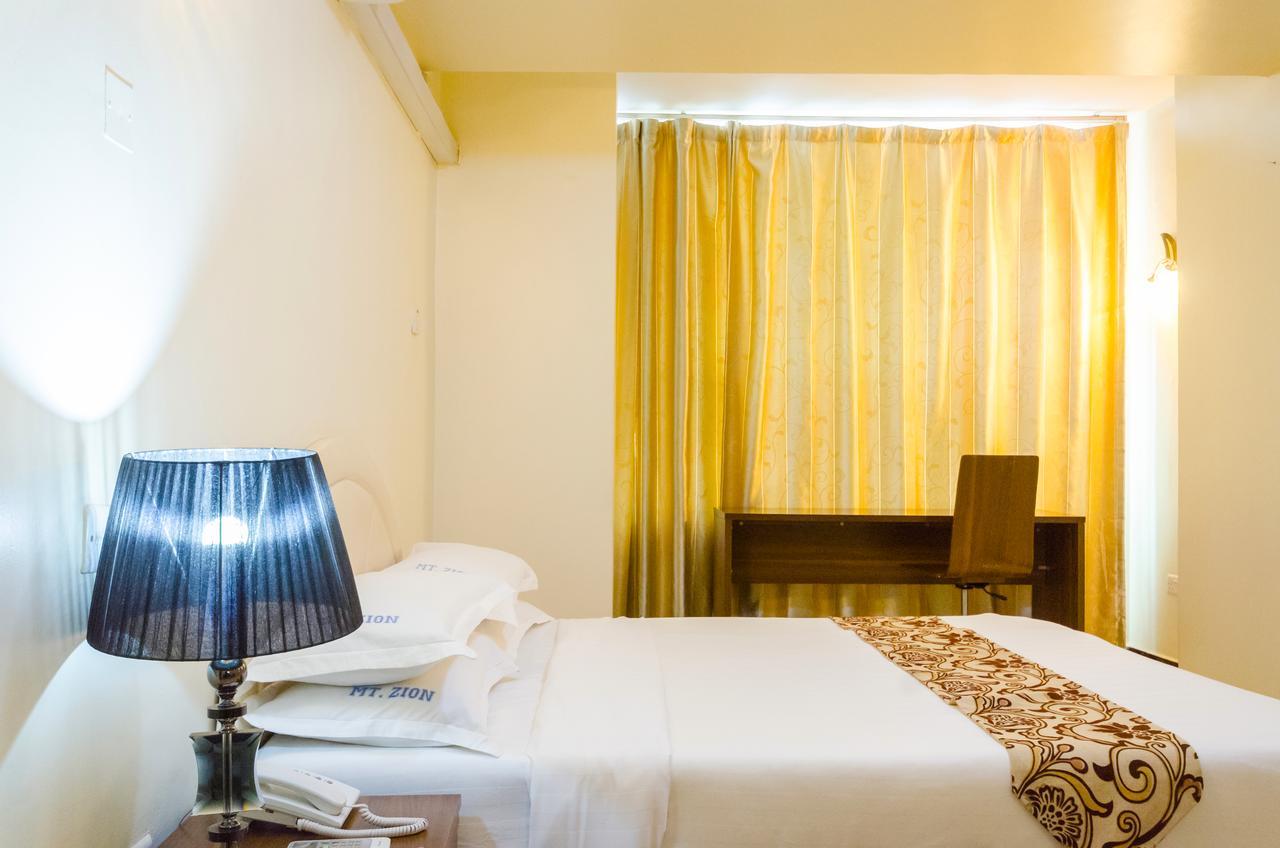 Mt. Zion Hotel カンパラ エクステリア 写真