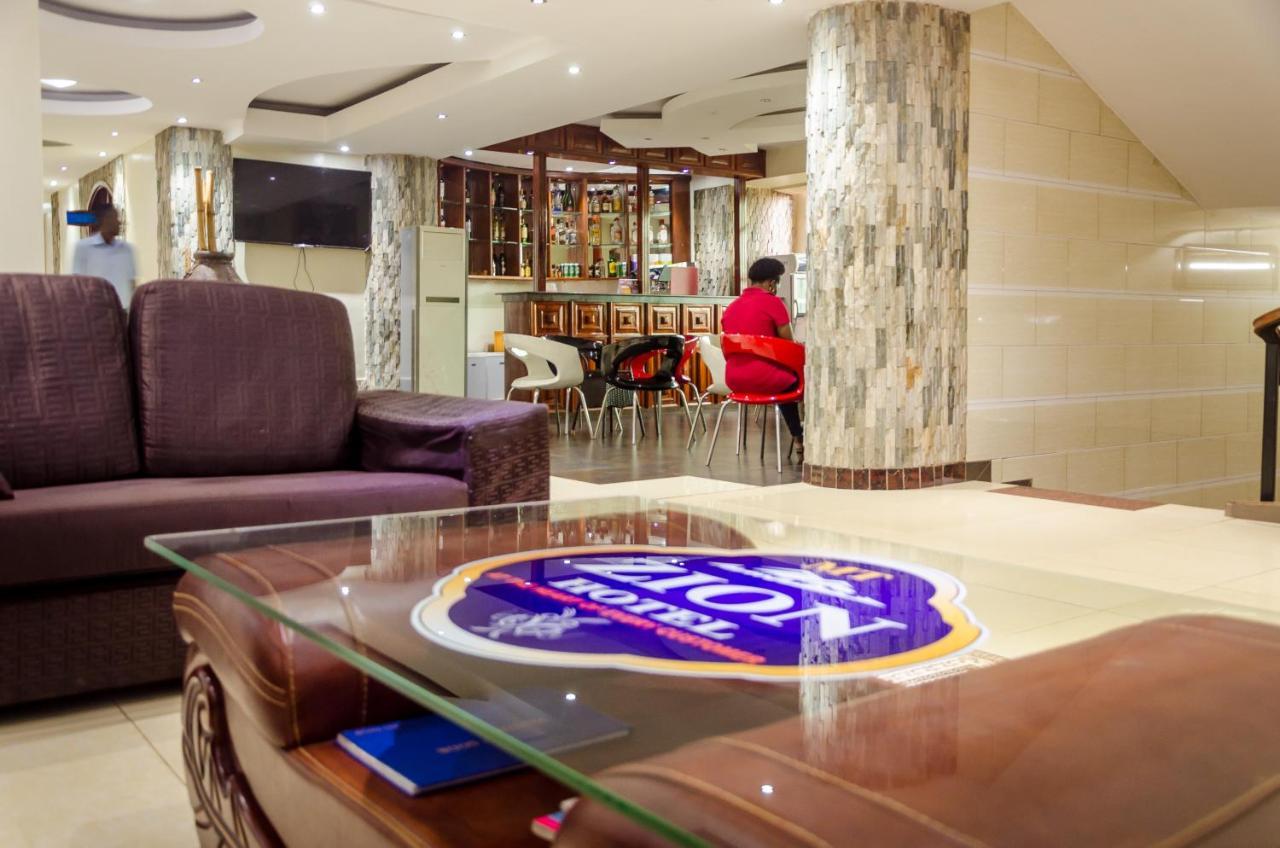 Mt. Zion Hotel カンパラ エクステリア 写真