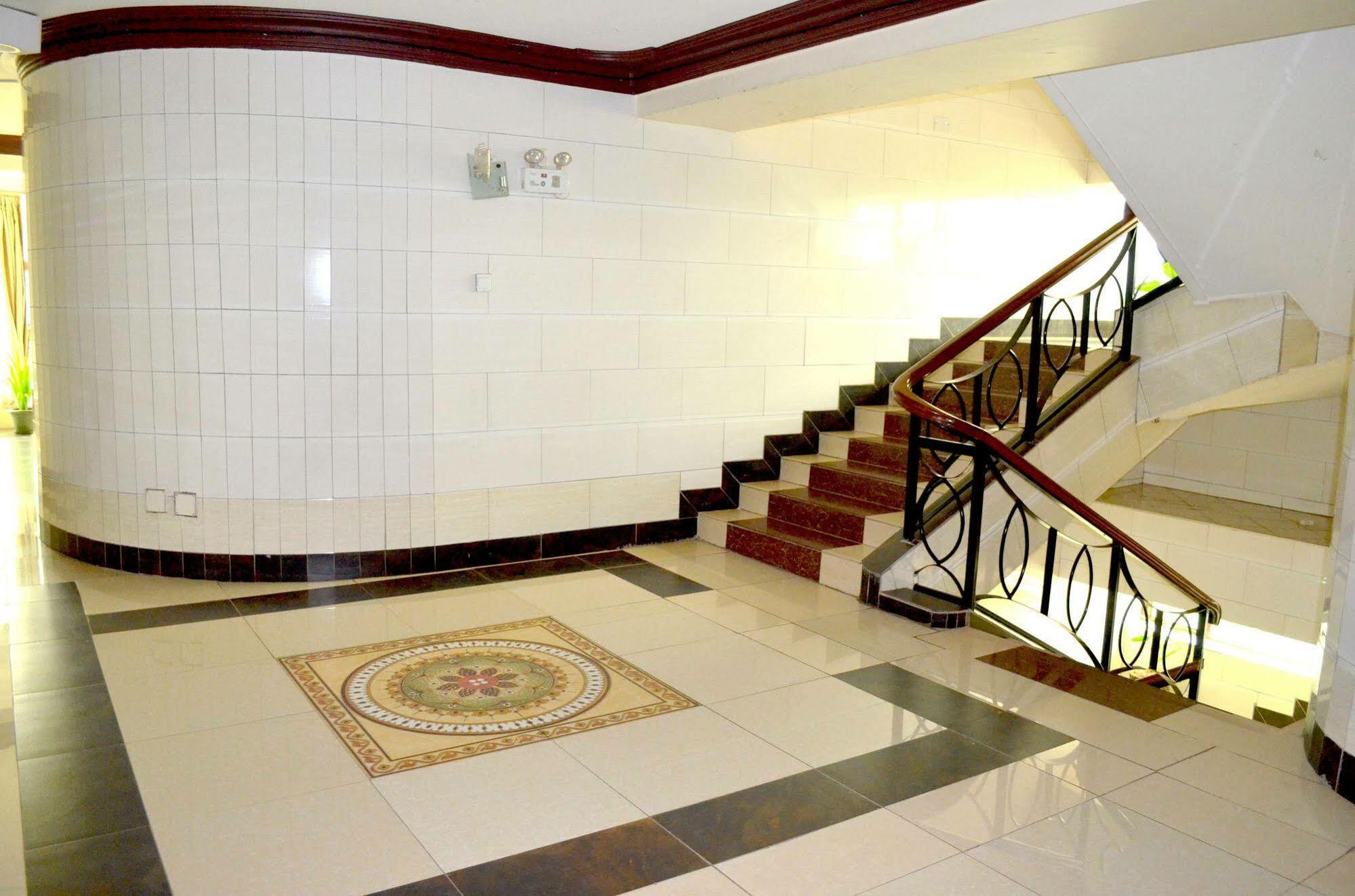 Mt. Zion Hotel カンパラ エクステリア 写真